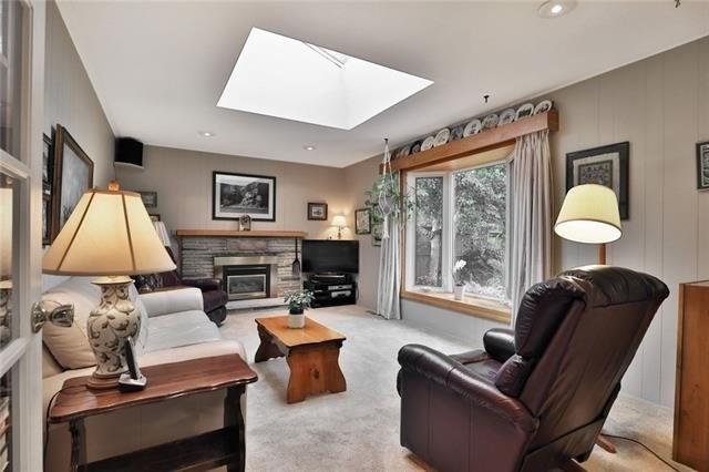 239 Sunray Rd, House detached with 4 bedrooms, 4 bathrooms and 4 parking in Oakville ON | Image 9