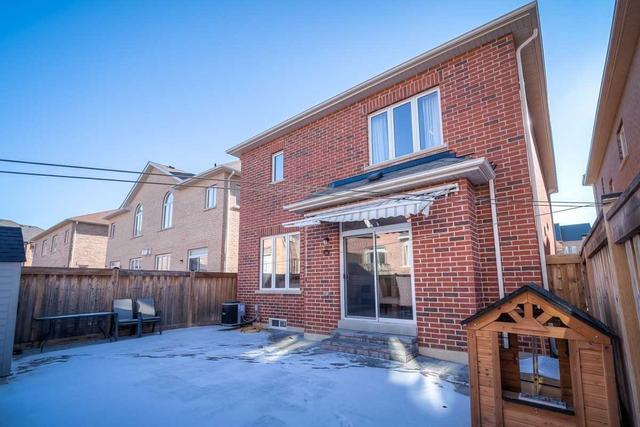 76 Manila Ave, House detached with 4 bedrooms, 5 bathrooms and 3 parking in Markham ON | Image 35