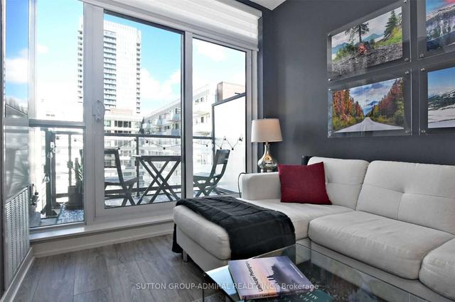 713 - 200 Sackville St, Condo with 1 bedrooms, 1 bathrooms and 0 parking in Toronto ON | Image 3