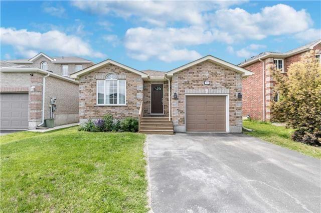 113 Gore Dr, House detached with 3 bedrooms, 2 bathrooms and 2 parking in Barrie ON | Image 1