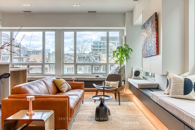 203 - 102 Bloor St W, Condo with 2 bedrooms, 2 bathrooms and 0 parking in Toronto ON | Image 1