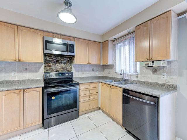 20 Herkes Dr, House semidetached with 3 bedrooms, 4 bathrooms and 3 parking in Brampton ON | Image 17