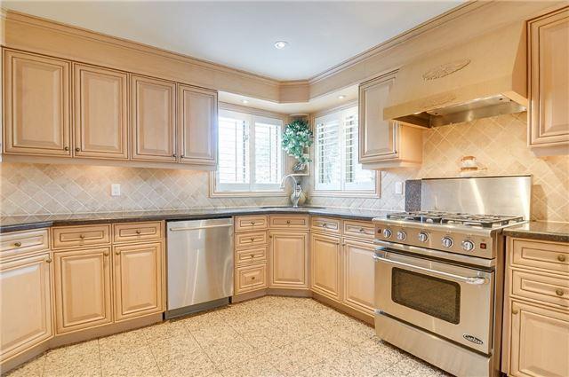 75 Wallasey Ave, House detached with 5 bedrooms, 5 bathrooms and 10 parking in Toronto ON | Image 7