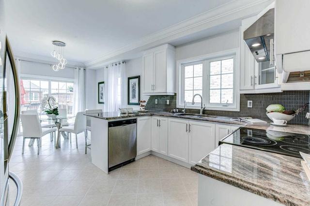 12 Allison Ann Way, House detached with 4 bedrooms, 5 bathrooms and 7 parking in Vaughan ON | Image 9