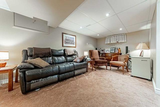 153 Dunkirk Dr, House detached with 3 bedrooms, 3 bathrooms and 3 parking in Hamilton ON | Image 16