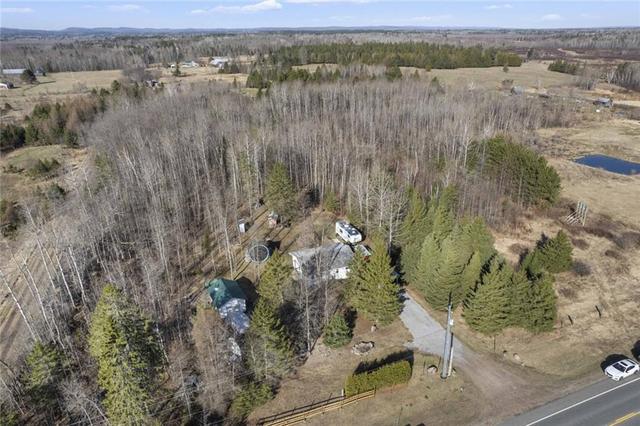 14300 Highway 60 Highway, House detached with 2 bedrooms, 1 bathrooms and 3 parking in Killaloe, Hagarty and Richards ON | Image 4