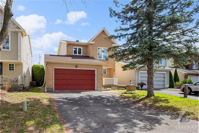 1894 La Chapelle Street, House detached with 3 bedrooms, 3 bathrooms and 4 parking in Ottawa ON | Image 1