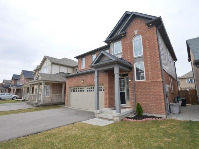 904 Toletza Landing, House detached with 3 bedrooms, 3 bathrooms and 2 parking in Milton ON | Image 2
