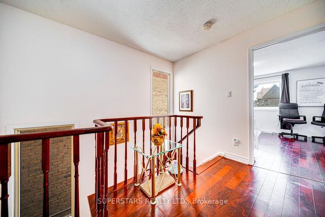 59 - 22 Cardwell Ave, Townhouse with 3 bedrooms, 4 bathrooms and 2 parking in Toronto ON | Image 3