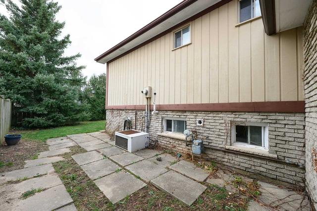 2398 Cavendish Dr, House detached with 3 bedrooms, 3 bathrooms and 4 parking in Burlington ON | Image 18