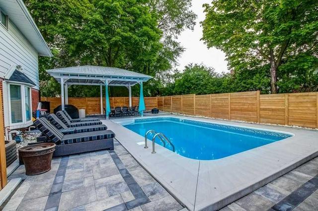 27 Shaughnessy Blvd E, House detached with 4 bedrooms, 4 bathrooms and 4 parking in Toronto ON | Image 15