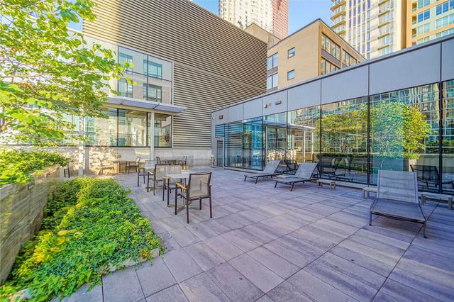 1201 - 88 Scott St, Condo with 1 bedrooms, 1 bathrooms and 0 parking in Toronto ON | Image 10