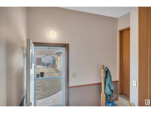 12234 49 St Nw Nw, House detached with 3 bedrooms, 1 bathrooms and null parking in Edmonton AB | Image 29
