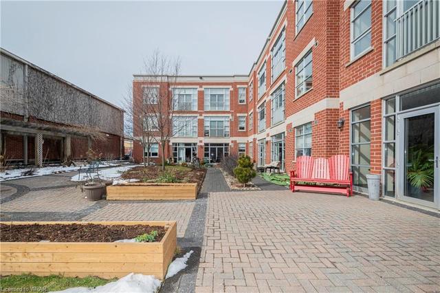 121 - 165 Duke Street E, House attached with 1 bedrooms, 1 bathrooms and 1 parking in Kitchener ON | Image 37