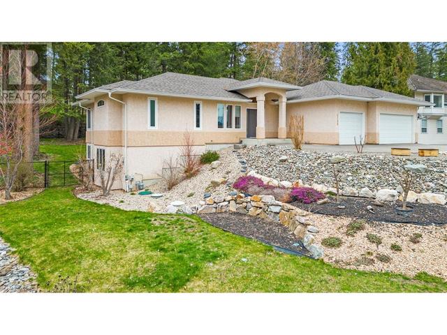 2599 Golf View Crescent, House detached with 4 bedrooms, 2 bathrooms and 3 parking in Columbia Shuswap C BC | Image 61
