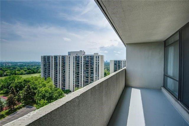 1207 - 3300 Don Mills Rd, Condo with 2 bedrooms, 2 bathrooms and 1 parking in Toronto ON | Image 11