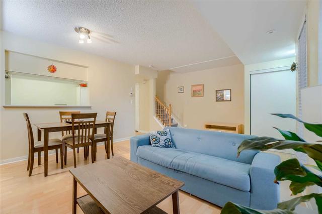 364 - 3 Everson Dr, Townhouse with 2 bedrooms, 2 bathrooms and 1 parking in Toronto ON | Image 3