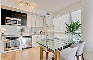 2207 - 89 Dunfield Ave, Condo with 2 bedrooms, 2 bathrooms and 1 parking in Toronto ON | Image 15