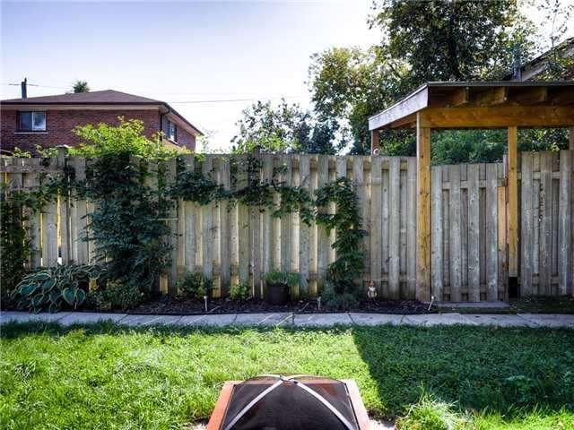 1002 Victoria Park Ave, House detached with 3 bedrooms, 2 bathrooms and 2 parking in Toronto ON | Image 18