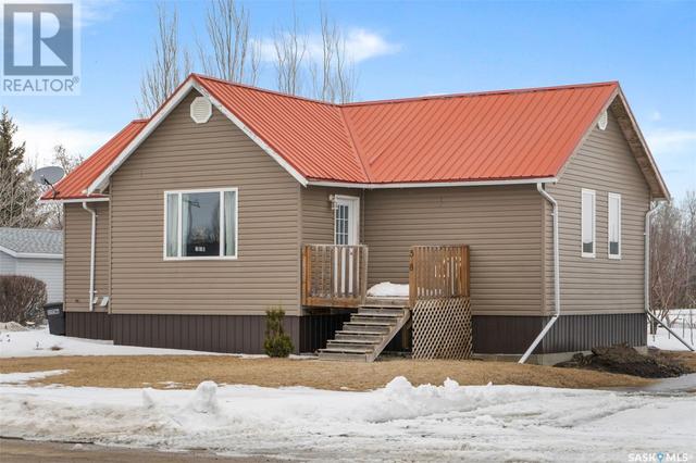 508 4th Avenue E, House detached with 4 bedrooms, 1 bathrooms and null parking in Watrous SK | Image 3