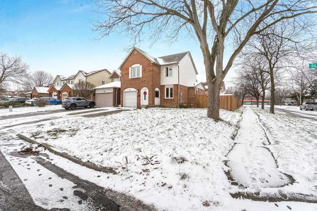 51 Slater Circ, House detached with 3 bedrooms, 2 bathrooms and 5 parking in Brampton ON | Image 12