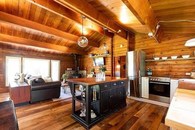 1075 Sawmill Lane, House detached with 1 bedrooms, 4 bathrooms and 10 parking in Lake of Bays ON | Image 8