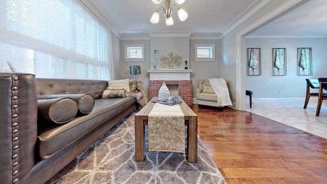 651 Vaughan Rd, House detached with 3 bedrooms, 2 bathrooms and 4 parking in Toronto ON | Image 20