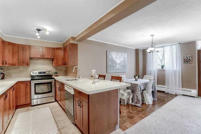 420 - 80 Coe Hill Dr, Condo with 3 bedrooms, 1 bathrooms and 1 parking in Toronto ON | Image 5