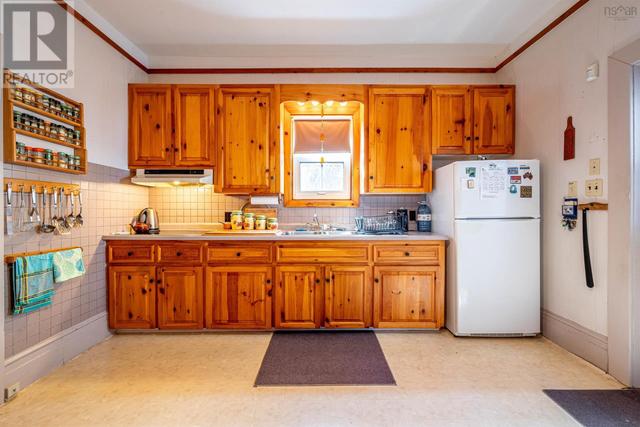 205 York Street, House other with 0 bedrooms, 0 bathrooms and null parking in Lunenburg NS | Image 20