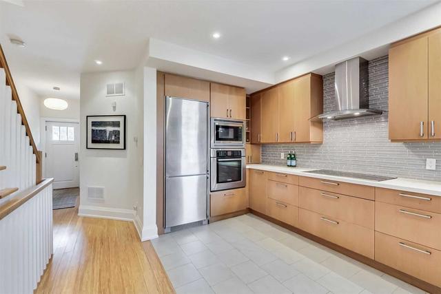 57 Bowden St, House semidetached with 3 bedrooms, 3 bathrooms and 0 parking in Toronto ON | Image 3