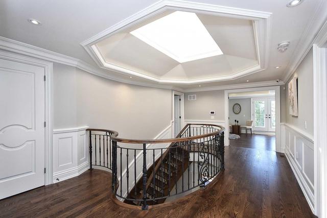 285 Hillcrest Ave, House detached with 4 bedrooms, 7 bathrooms and 2 parking in Toronto ON | Image 14