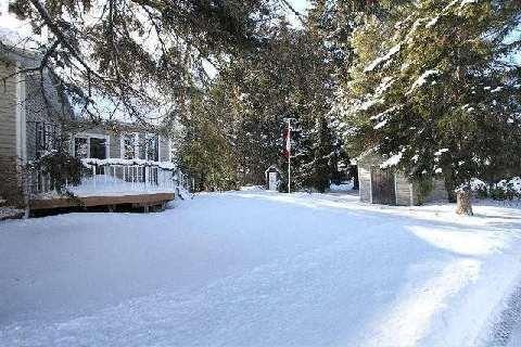 83 Cassels Rd E, House detached with 3 bedrooms, 2 bathrooms and 8 parking in Whitby ON | Image 3