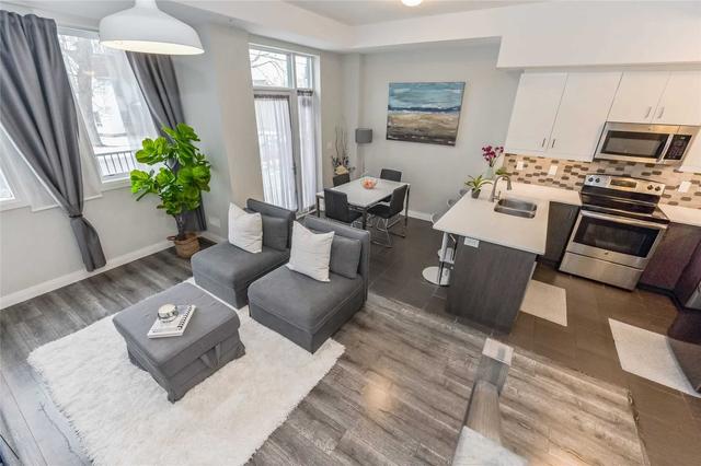 at2 - 53 Arthur St S, Townhouse with 2 bedrooms, 2 bathrooms and 1 parking in Guelph ON | Image 7