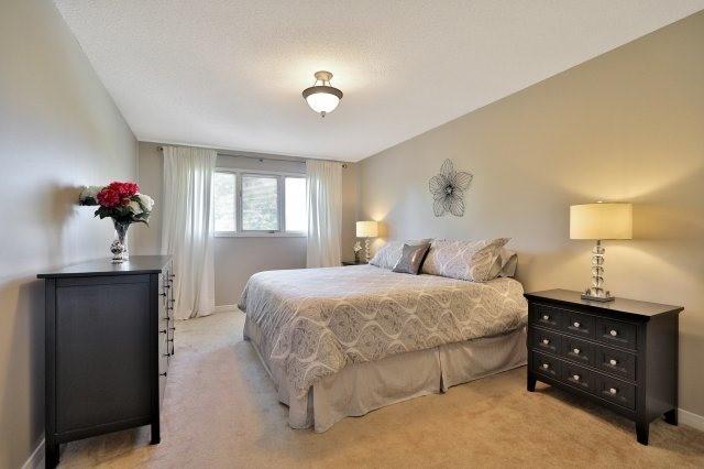 104 Triller Pl, House detached with 3 bedrooms, 3 bathrooms and 4 parking in Oakville ON | Image 8