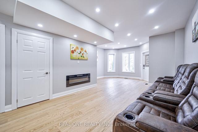 157 Glenholme Ave, House detached with 5 bedrooms, 5 bathrooms and 3 parking in Toronto ON | Image 34