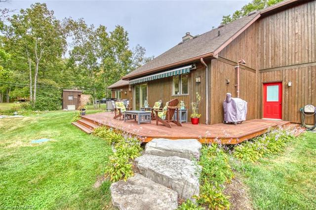 3886 Holmes Road, House detached with 2 bedrooms, 1 bathrooms and 12 parking in South Frontenac ON | Image 33