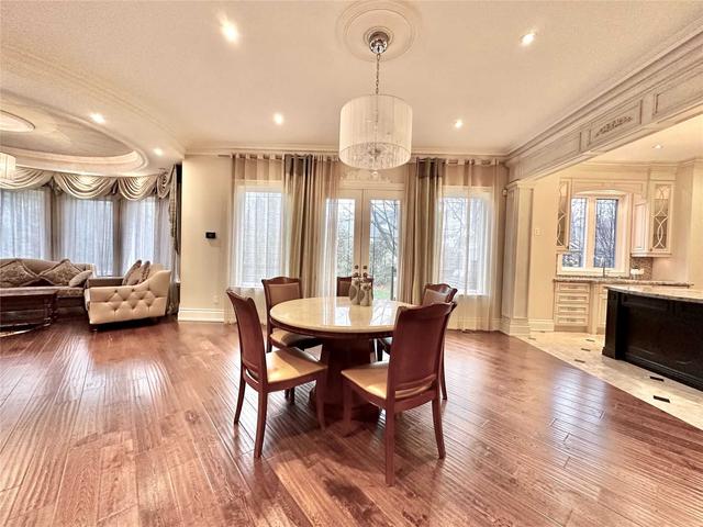 11 Gwendolen Cres, House detached with 4 bedrooms, 8 bathrooms and 6 parking in Toronto ON | Image 4