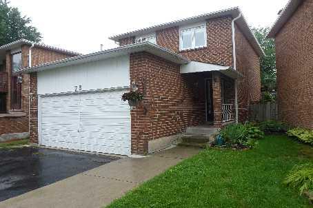 73 Lakecrest Tr, House detached with 3 bedrooms, 2 bathrooms and 4 parking in Brampton ON | Image 1