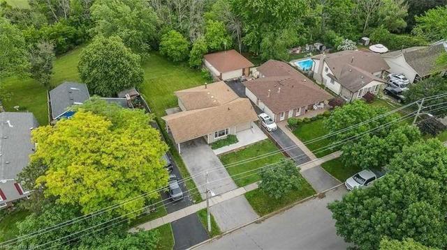 u - 35 Carriage Rd, House detached with 3 bedrooms, 1 bathrooms and 2 parking in St. Catharines ON | Image 12