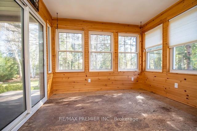 35 Shelter Bay St, House detached with 3 bedrooms, 2 bathrooms and 8 parking in Kawartha Lakes ON | Image 7