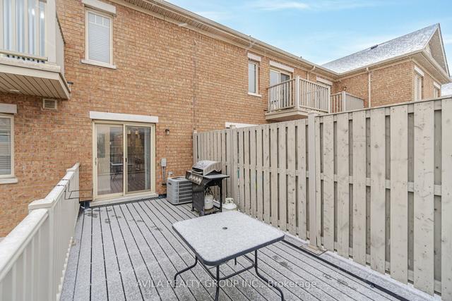 5 - 3975 Eglinton Ave W, Townhouse with 2 bedrooms, 3 bathrooms and 2 parking in Mississauga ON | Image 11