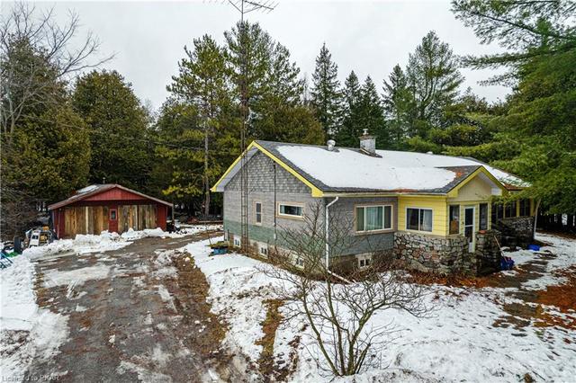 319 County 46 Road, House detached with 3 bedrooms, 1 bathrooms and 14 parking in Havelock Belmont Methuen ON | Image 34