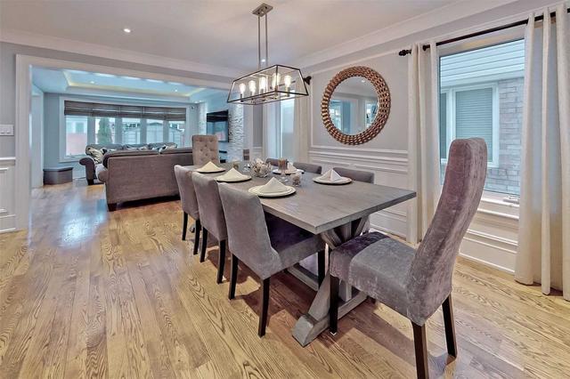 19 Hiram Johnson Rd, House detached with 3 bedrooms, 4 bathrooms and 6 parking in Whitchurch Stouffville ON | Image 3