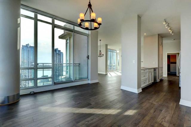 ph7 - 397 Front St W, Condo with 2 bedrooms, 3 bathrooms and 2 parking in Toronto ON | Image 3