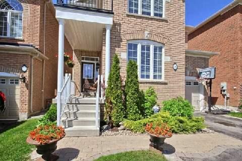 76 Ford Wilson Blvd, House detached with 4 bedrooms, 3 bathrooms and 2 parking in Newmarket ON | Image 2