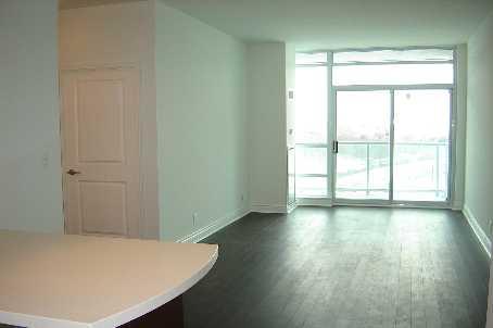 1801 - 1900 Lakeshore Blvd W, Condo with 1 bedrooms, 1 bathrooms and 1 parking in Toronto ON | Image 2