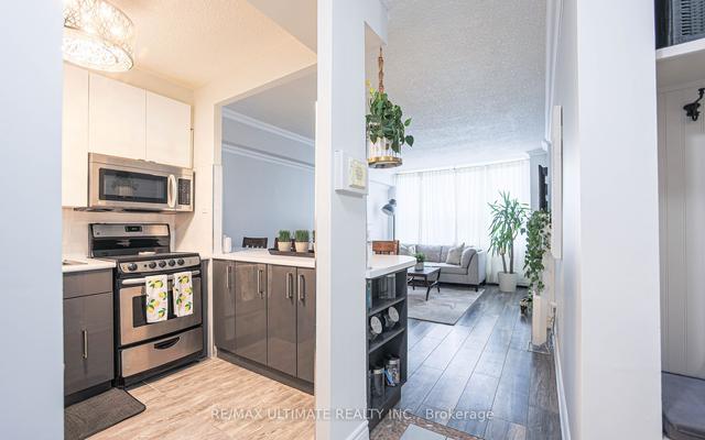 510 - 940 Caledonia Rd, Condo with 2 bedrooms, 1 bathrooms and 1 parking in Toronto ON | Image 12