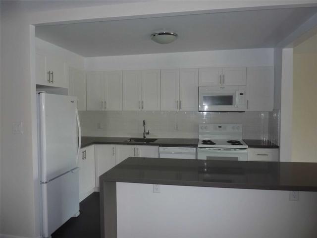 511 - 10 Shallmar Blvd, Condo with 3 bedrooms, 2 bathrooms and 1 parking in Toronto ON | Image 15