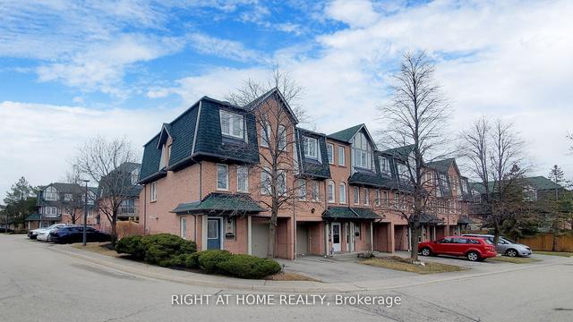 19 - 2955 Thomas St, Townhouse with 3 bedrooms, 3 bathrooms and 2 parking in Mississauga ON | Image 1