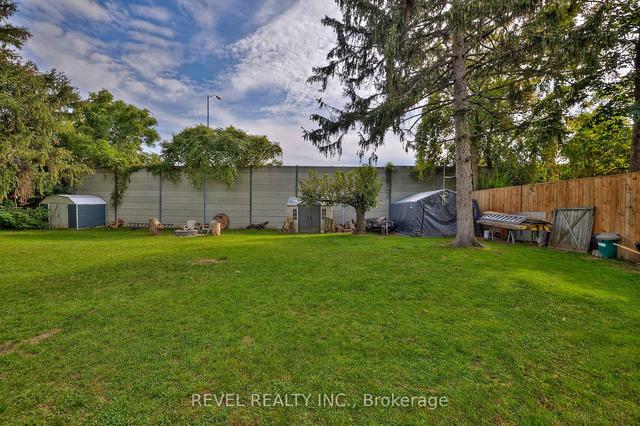 5351 Drummond Rd, House detached with 2 bedrooms, 2 bathrooms and 2 parking in Niagara Falls ON | Image 16